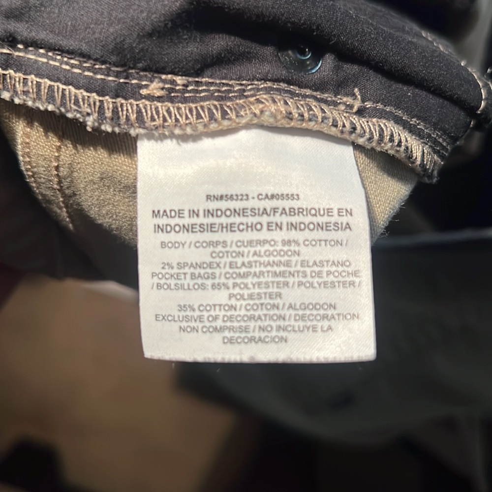 Nike SB tan Jean shorts - Picture 6 of 6